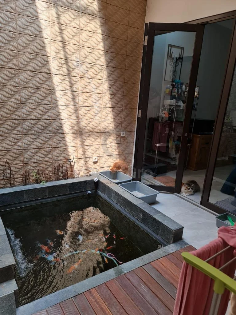 Rumah 4+1KT di Sevilla BSD City, 2 Lantai Granit Semi-Furnished SHM — foto 4