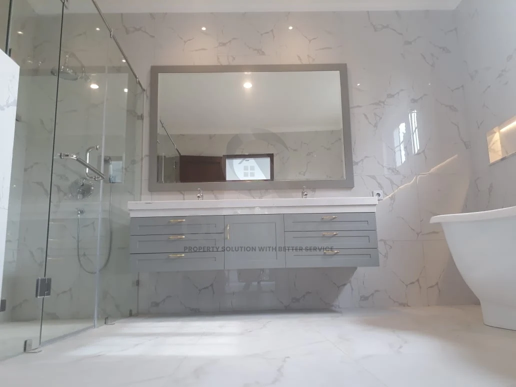 Rumah 4+2KT di Puspita Loka BSD City, 2 Lantai SHM Halaman Hijau Asri — foto 5