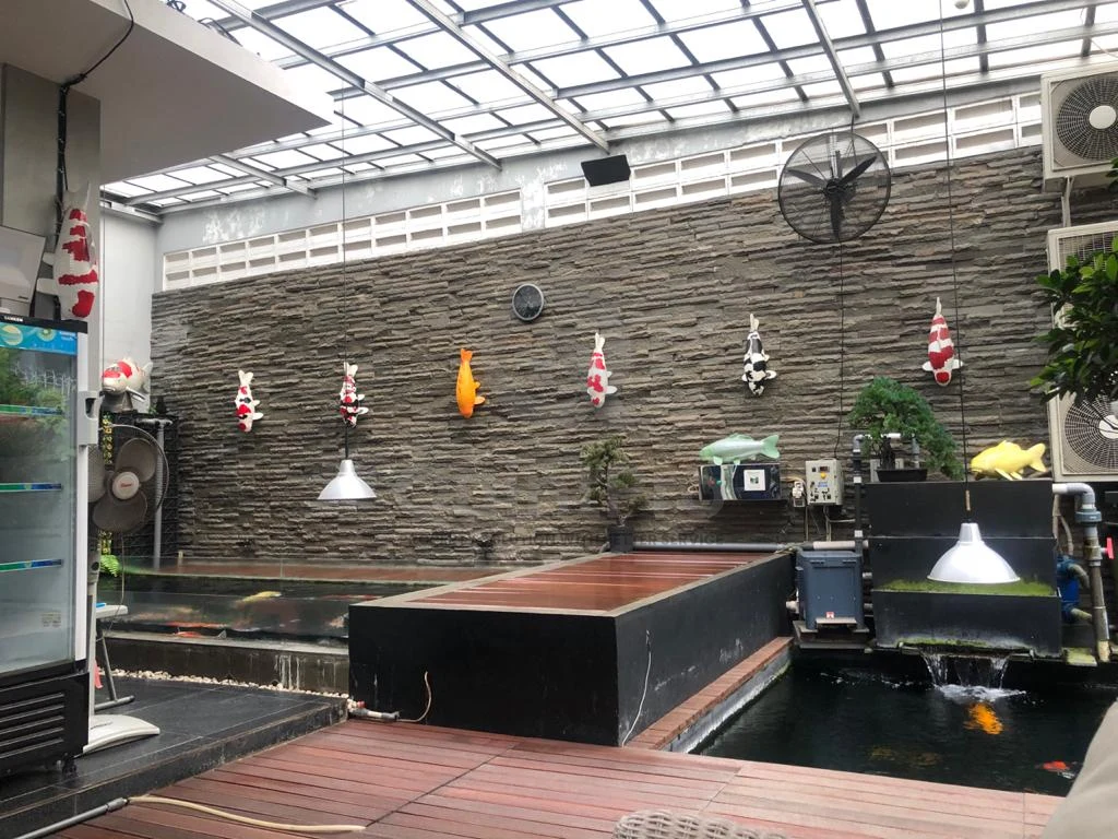 Rumah 4+1KT De Latinos BSD, 2 Lantai Modern Semi-Furnished Halaman Luas — foto 3