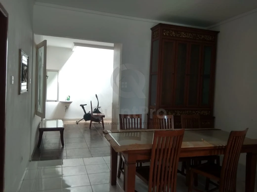 Rumah 4+1KT Modern 2 Lantai di Sevilla BSD City, SHM Siap Huni — foto 2