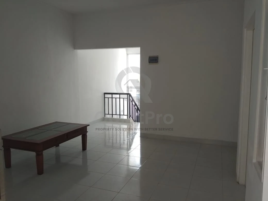 Rumah 4+1KT Modern 2 Lantai di Sevilla BSD City, SHM Siap Huni — foto 5