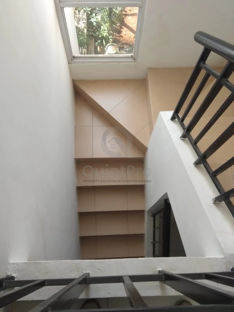 Rumah Dijual di Sevilla, BSD City, 4KT — foto 8