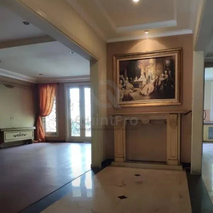 Rumah 6+1KT 780m² di Tirta Golf BSD City, 3 Lantai Modern SHM — foto 3