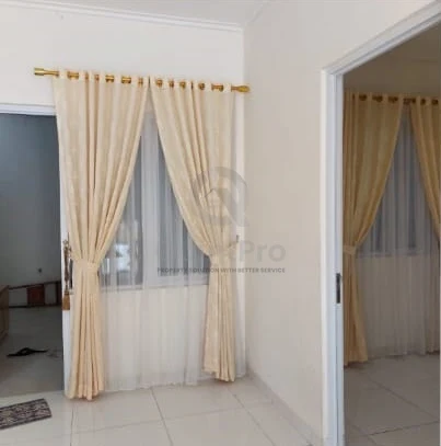 Rumah 3+1KT Disewa di Serpong Natura BSD City, Modern Minimalis Halaman Asri — foto 3