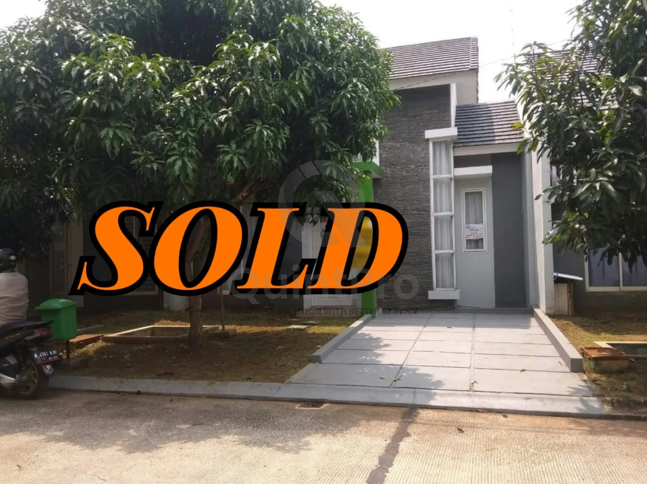 Rumah 2KT di Serpong Garden 2 BSD, Halaman Hijau SHM Siap Huni