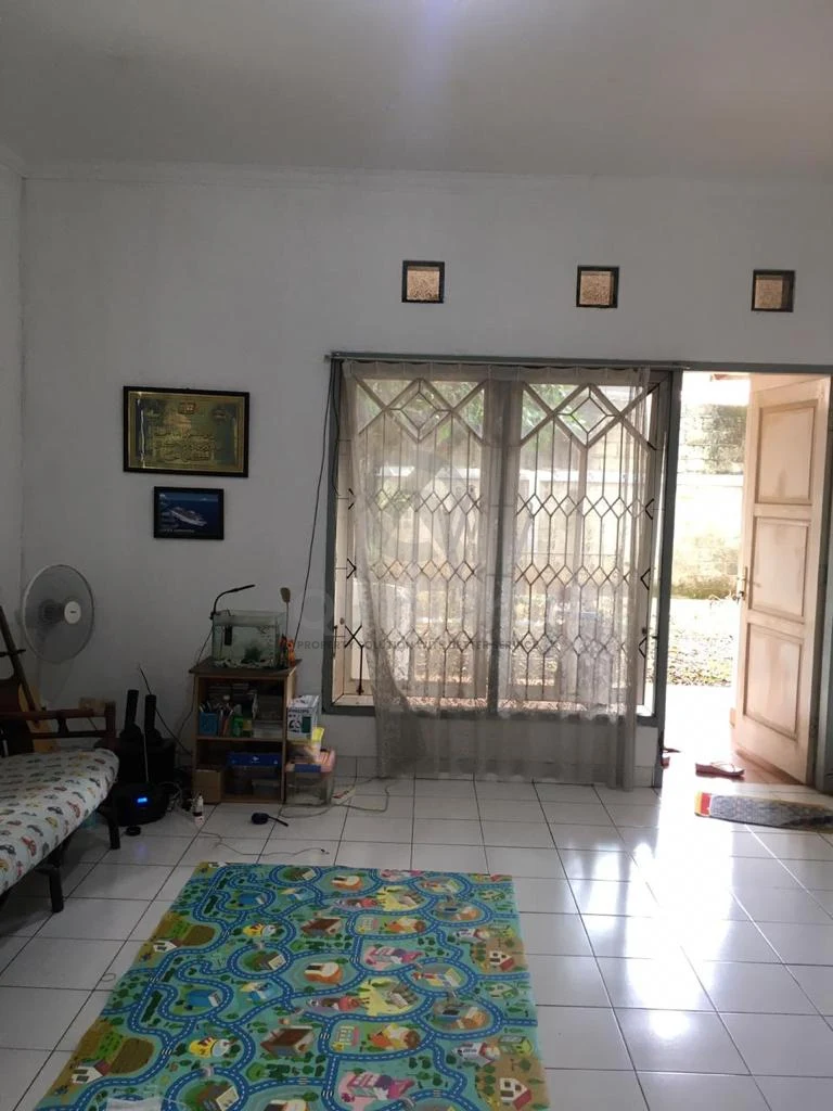Rumah Dijual di Kencana Loka, BSD, 3KT — foto 2