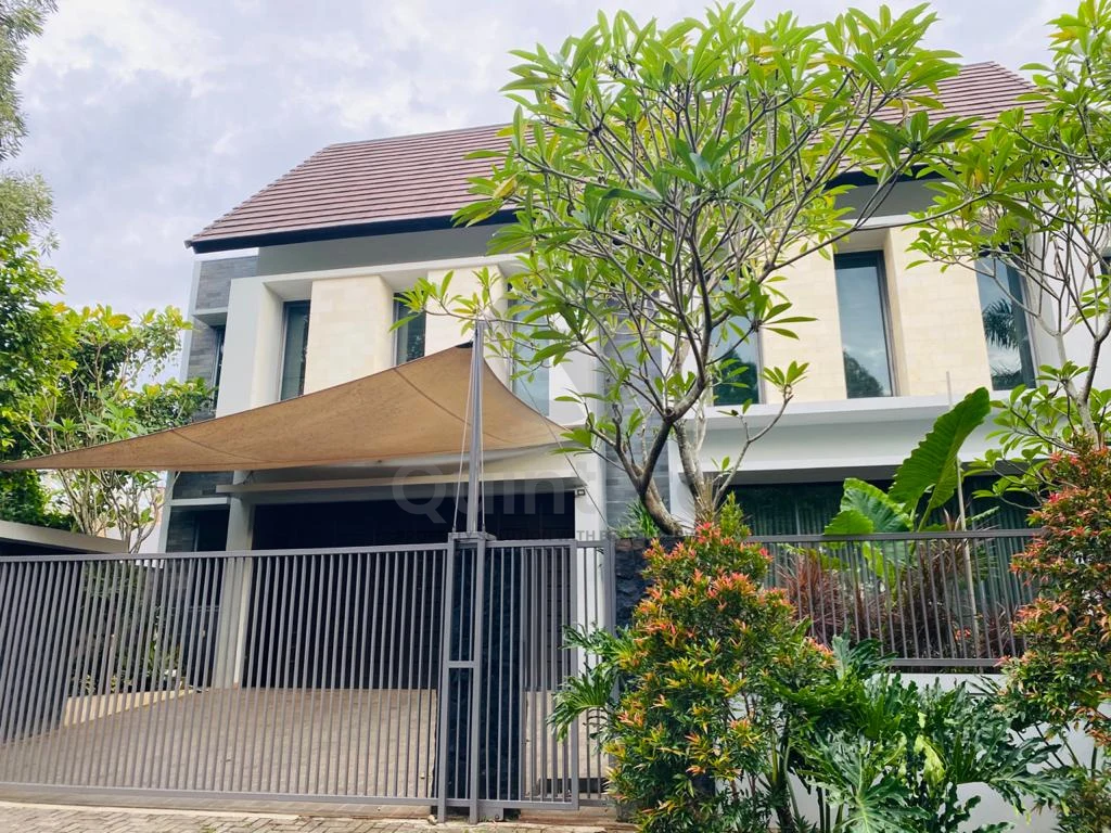 Rumah Modern 5+2KT di Bukit Golf Terrace BSD, 2 Lantai SHM Lengkap Fasilitas — foto 2