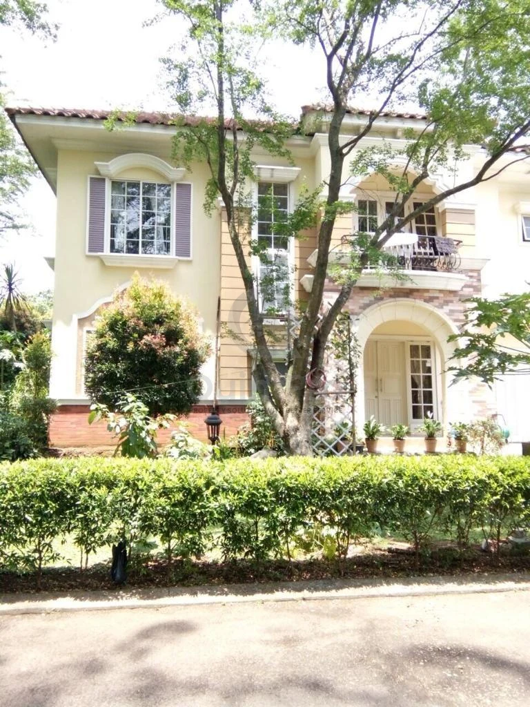 Rumah Klasik 5+1KT di Monte Carlo BSD, 2 Lantai SHM Dekat Tol — foto 2