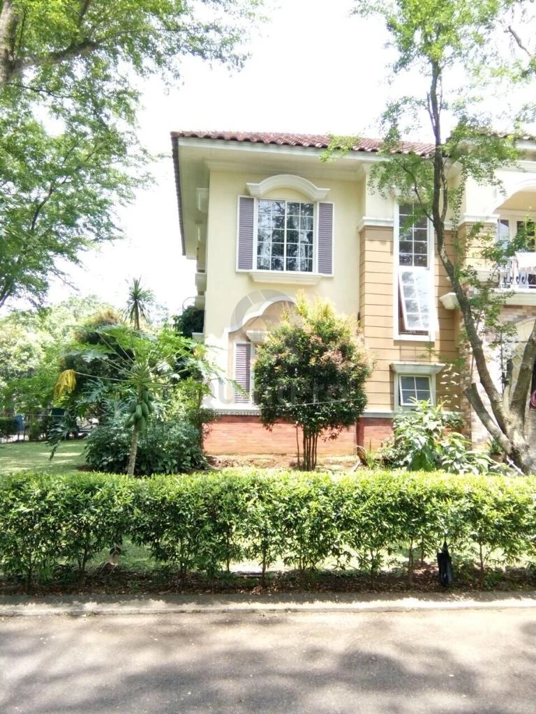 Rumah Klasik 5+1KT di Monte Carlo BSD, 2 Lantai SHM Dekat Tol — foto 3