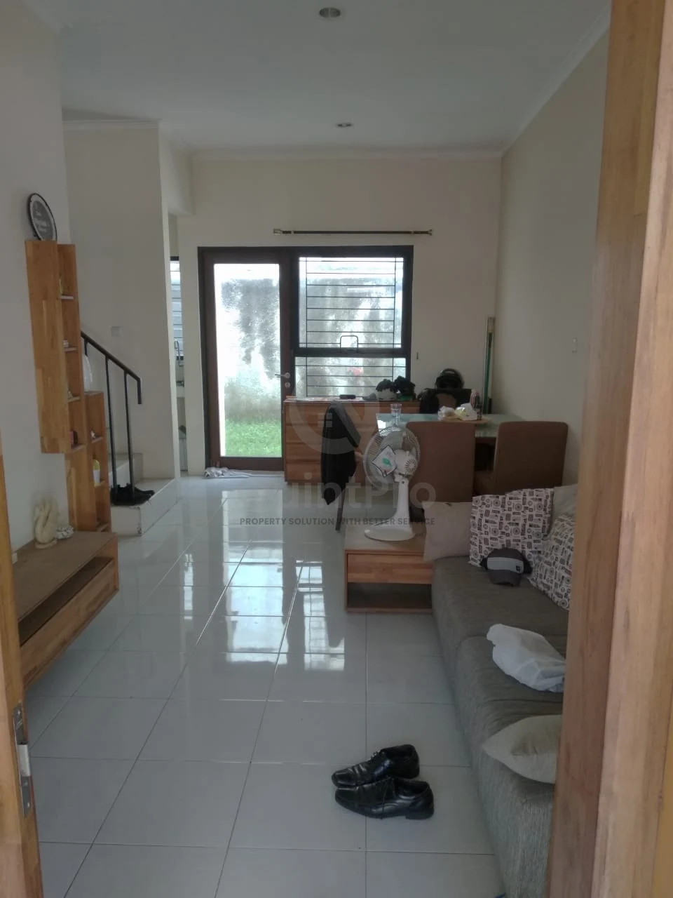 Rumah 2KT 2KM di Serpong Estate BSD, 2 Lantai SHM Furnished — foto 2