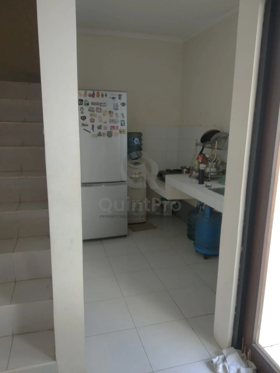 Rumah 2KT 2KM di Serpong Estate BSD, 2 Lantai SHM Furnished — foto 3