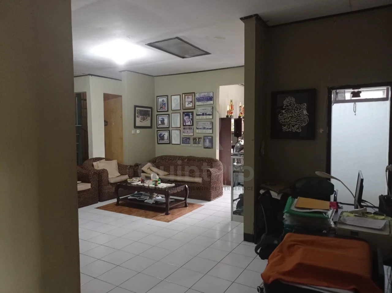 Rumah 4KT 250m² di Cianjur, 2 Lantai SHM Halaman Hijau Asri — foto 2