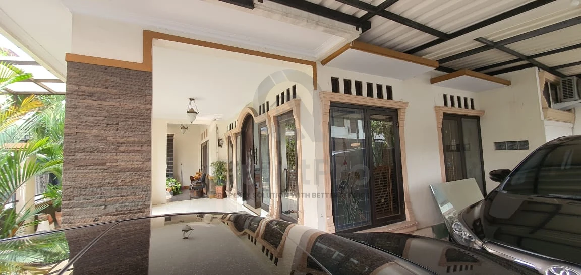 Rumah Disewa di Palem Semi, Karawaci, 5KT — foto 7