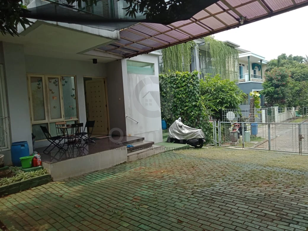 Rumah Modern 3+2KT di Puspita Loka BSD City, 2 Lantai SHM Unfurnished — foto 2