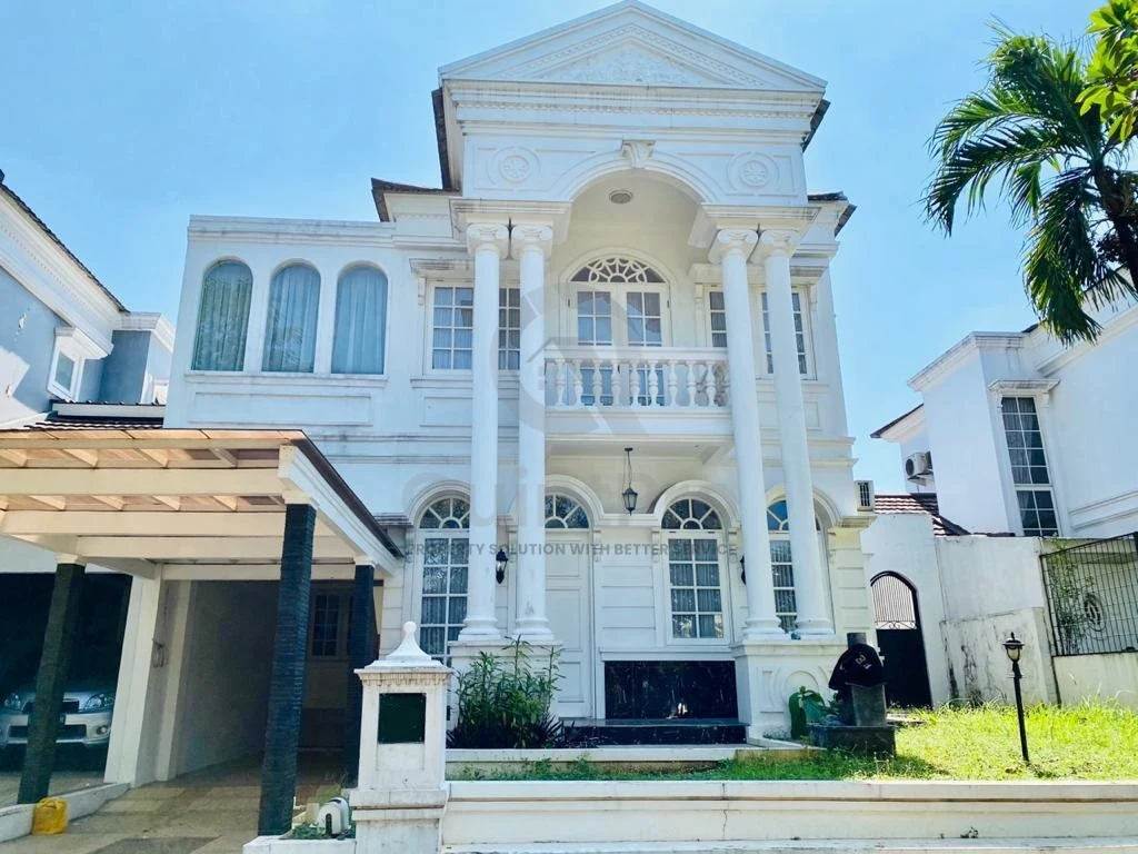 Rumah Klasik Modern 4+1KT di Taman Giri Loka BSD, SHM Furnished 2 Lantai