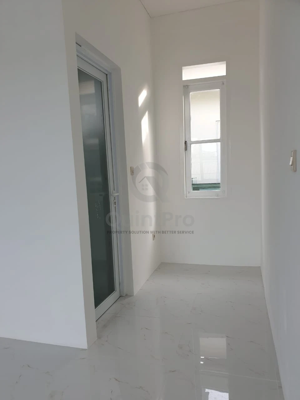Rumah Dijual di Bukit Chedi, Karawaci, 4KT — foto 8