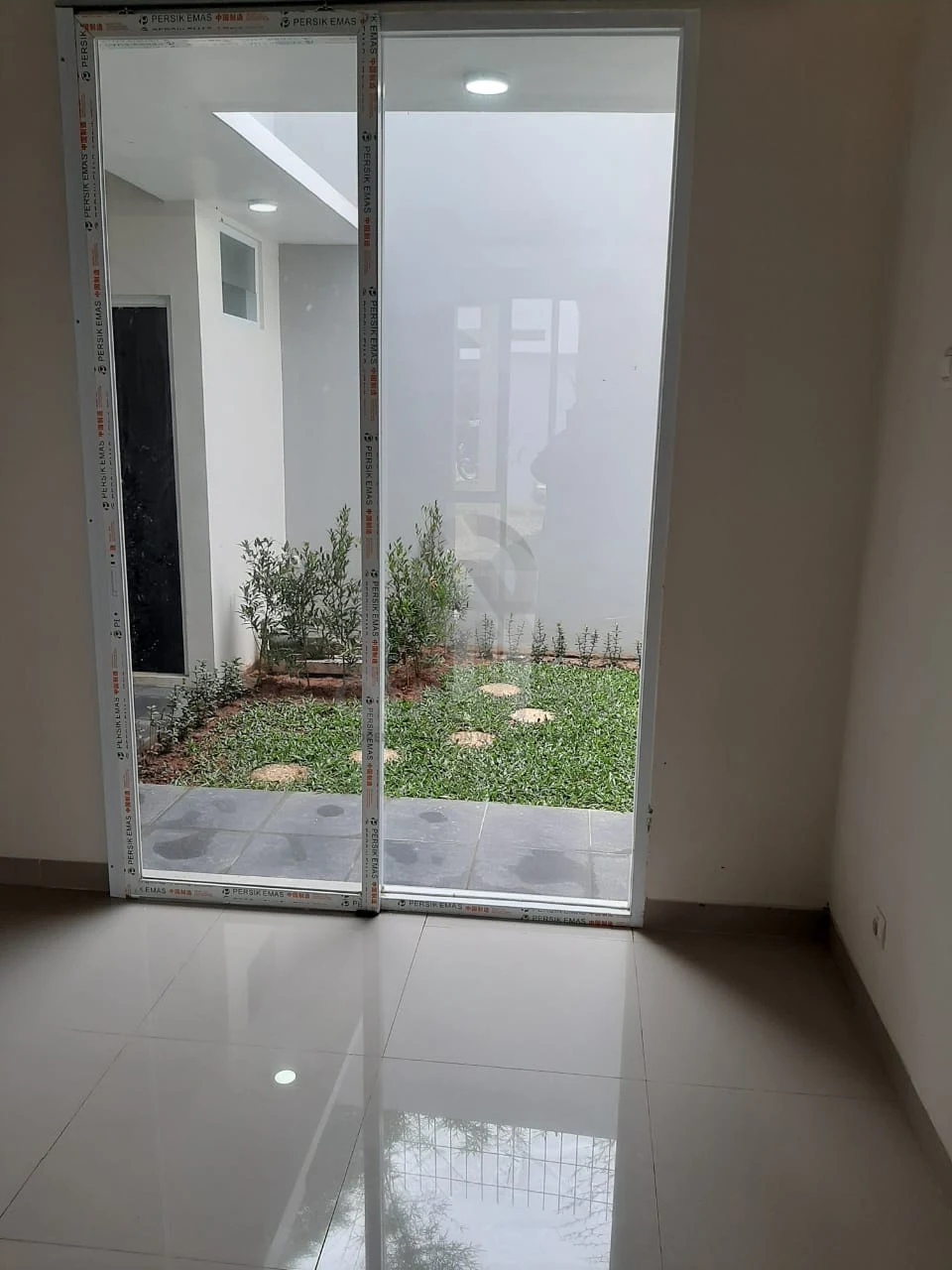 Rumah Disewa di Green Orchid Resident, BSD City, 2KT — foto 6