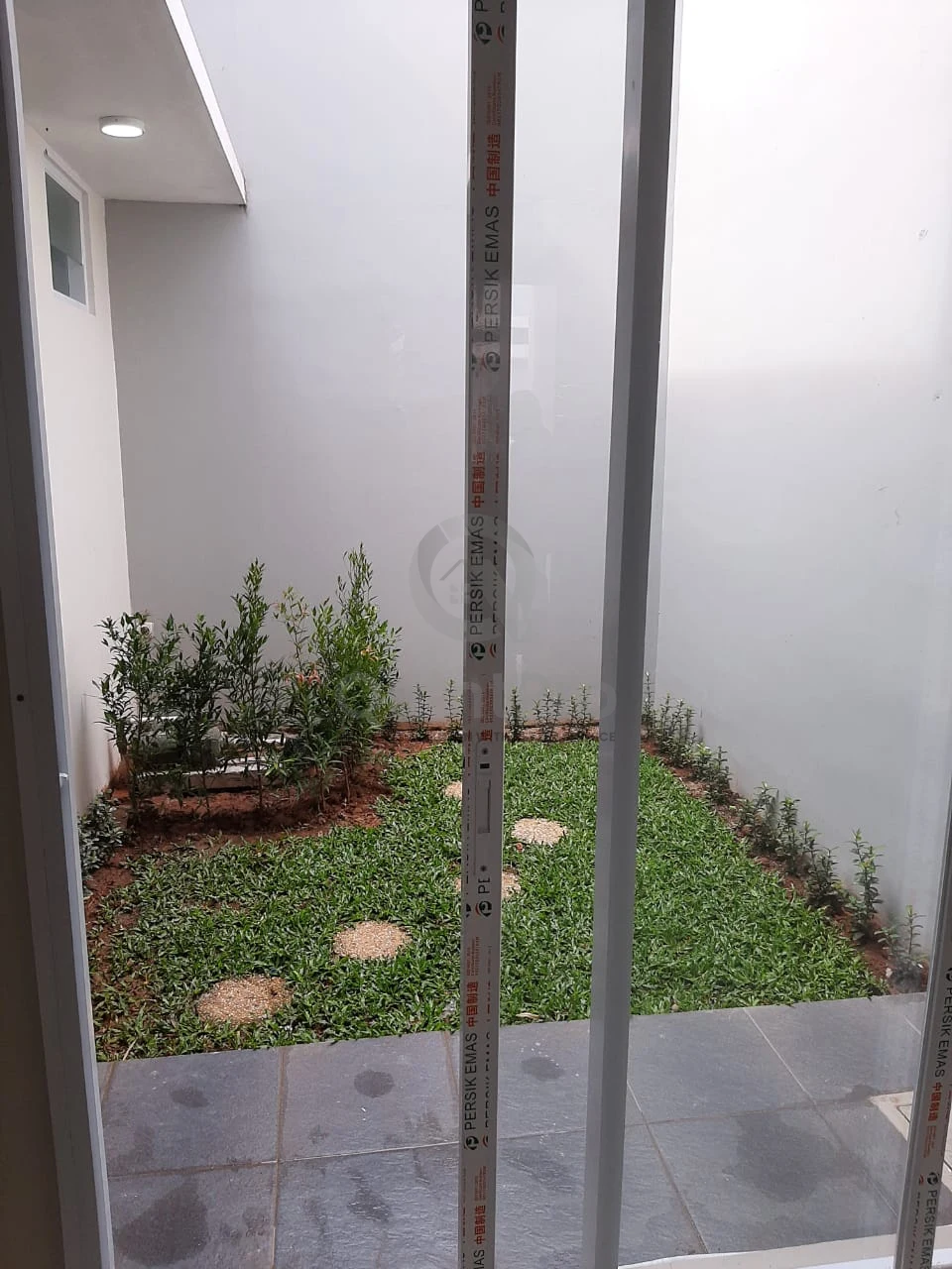 Rumah Disewa di Green Orchid Resident, BSD City, 2KT — foto 9