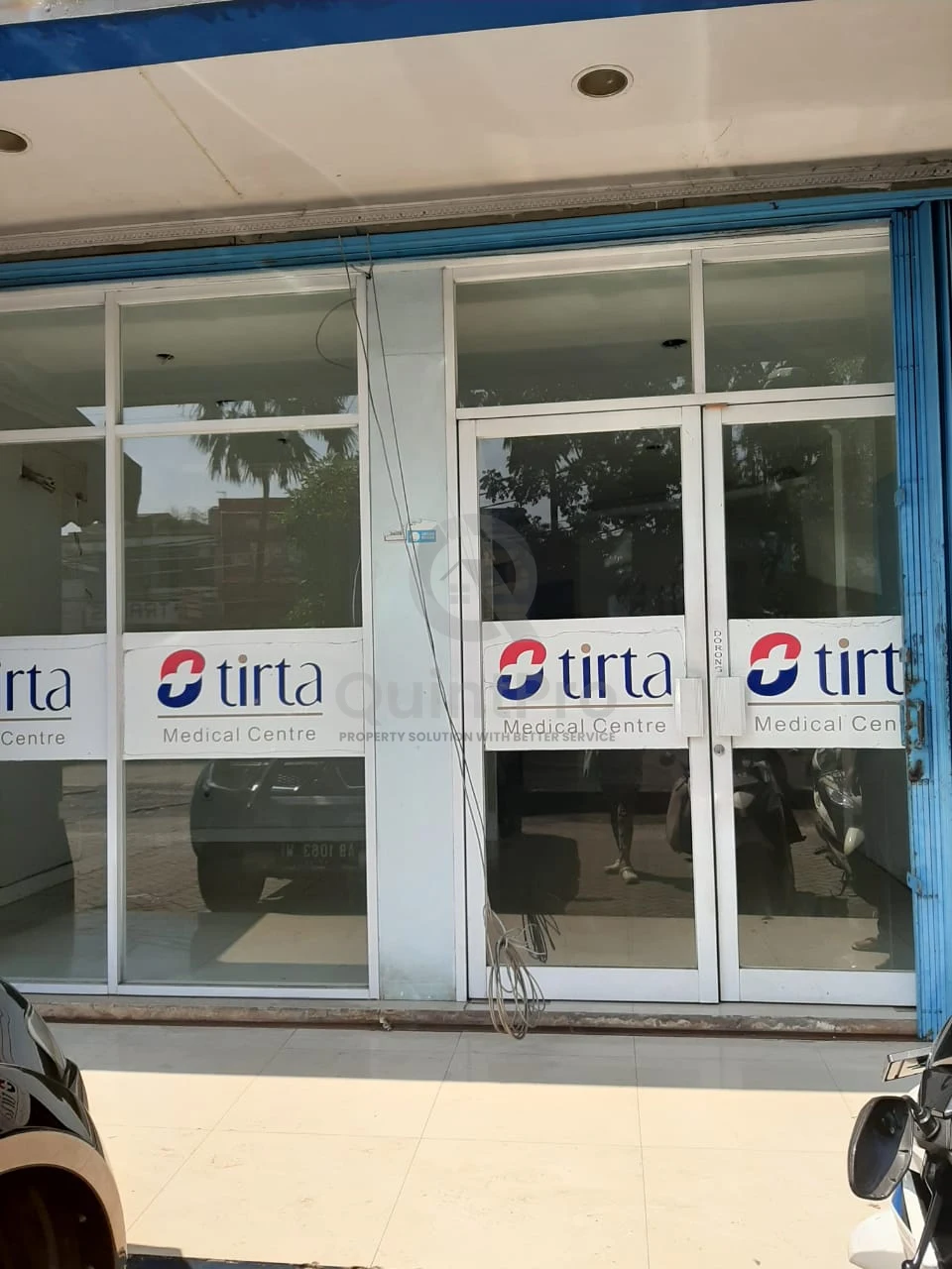Ruko 3 Lantai Disewa di Melati Mas BSD, Listrik 18000W Strategis — foto 2
