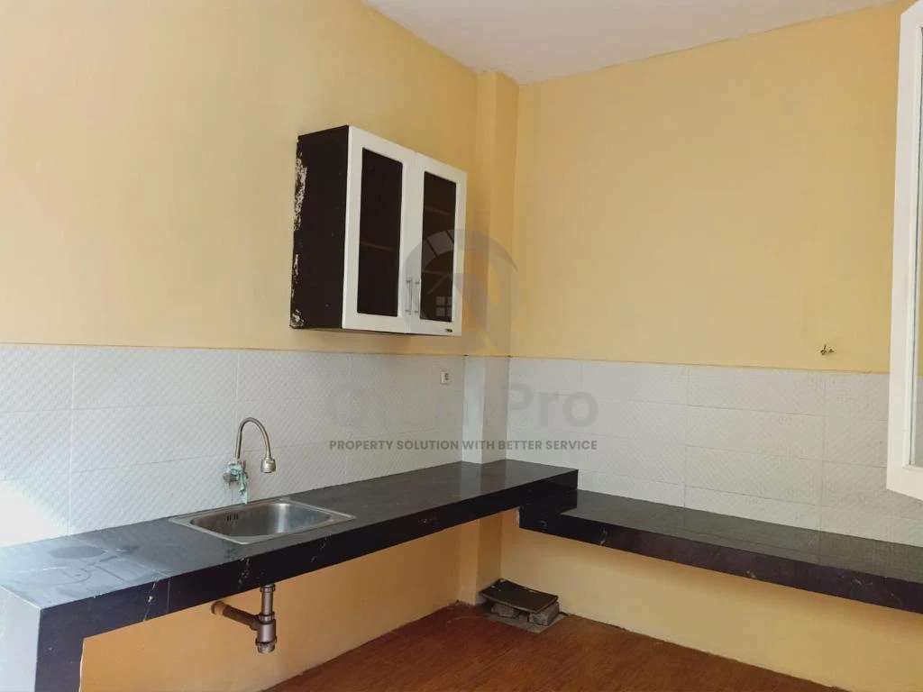 Rumah 2KT 2 Lantai di Catalonia Nusa Loka BSD, SHM Siap Huni — foto 5