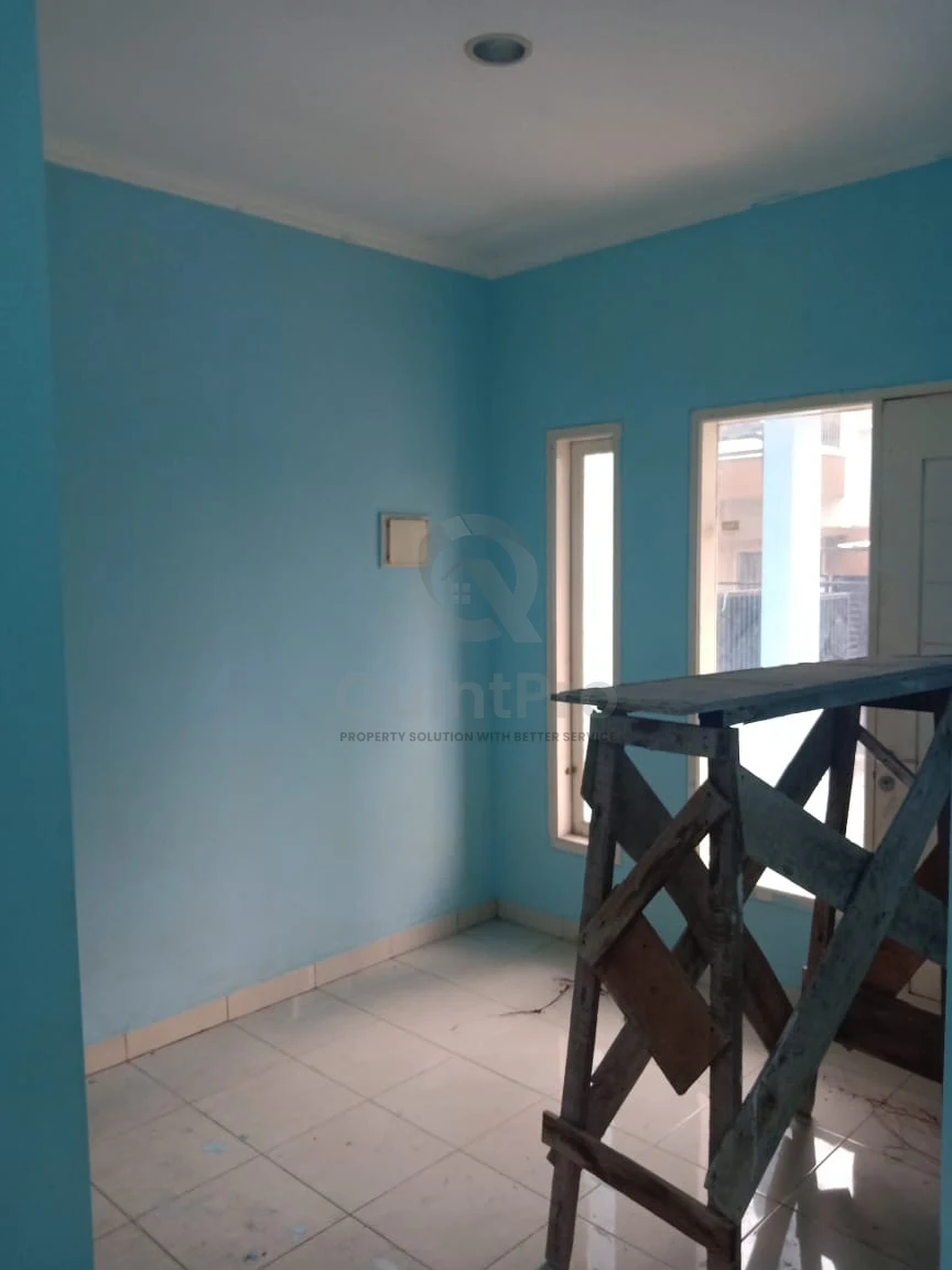 Rumah Modern 3KT 160m² di Puspitek Asri Serpong, 2 Lantai Desain Minimalis — foto 5