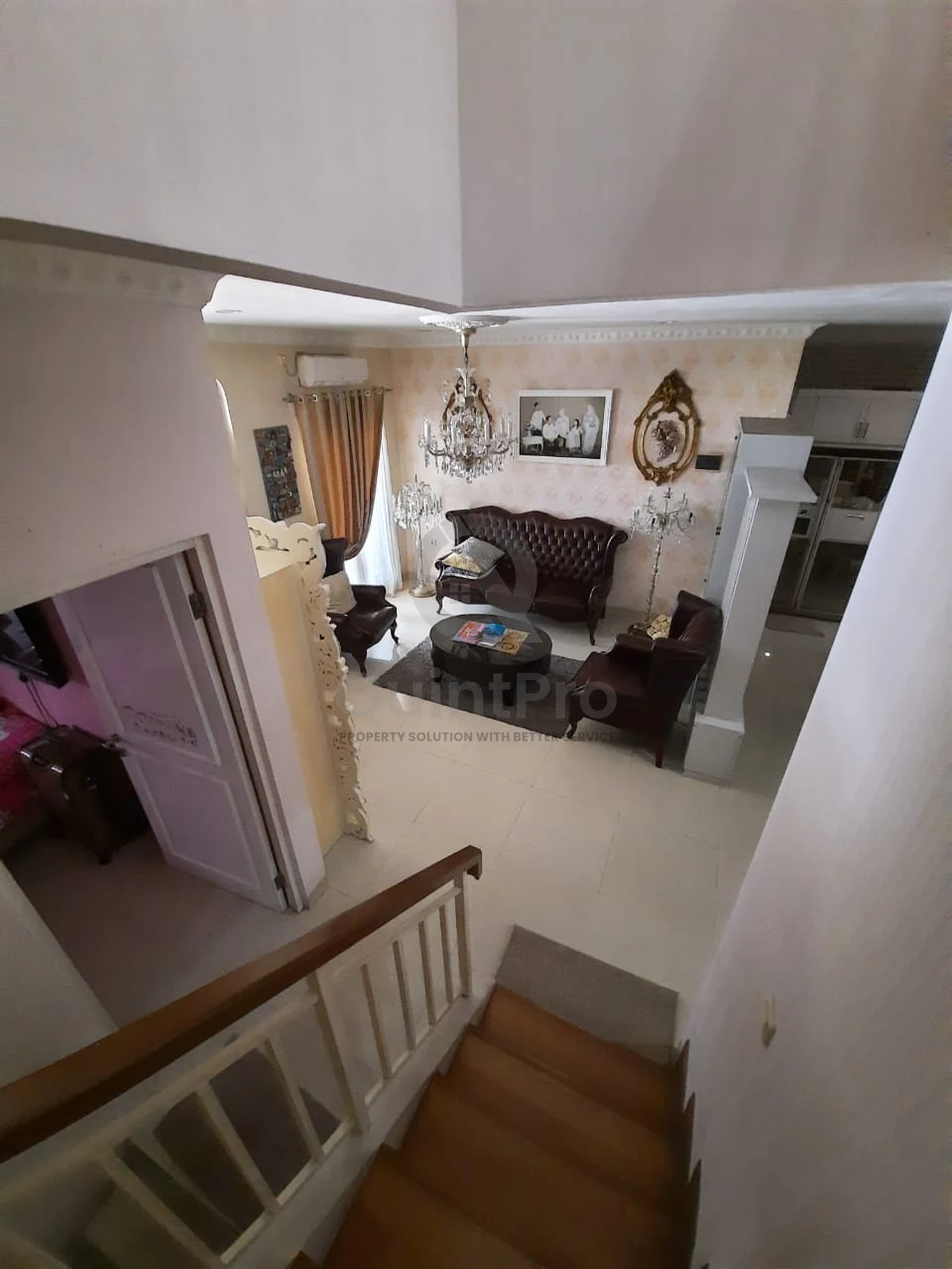 Rumah 3+1KT 200m² di Bavaria Modernland BSD City, 2 Lantai SHM Siap Huni — foto 3