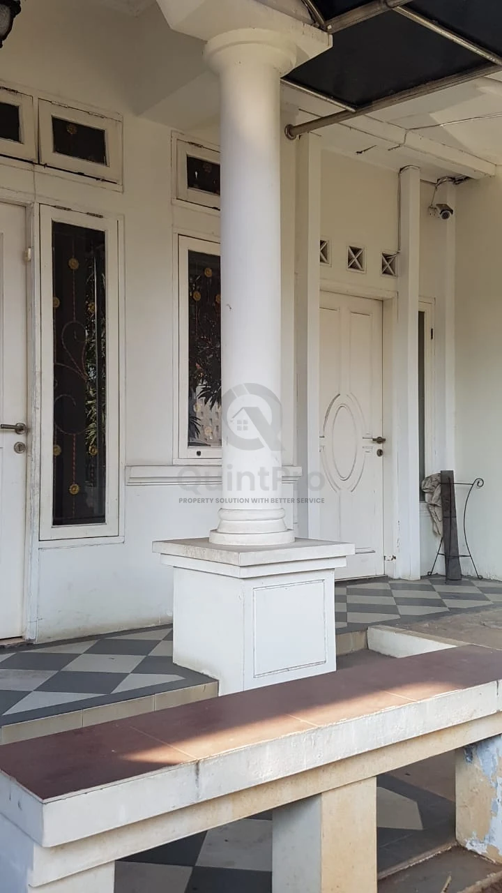 Rumah 3+1KT di Graha Raya Bintaro, 2 Lantai Balkon SHM Dekat Transmart — foto 3