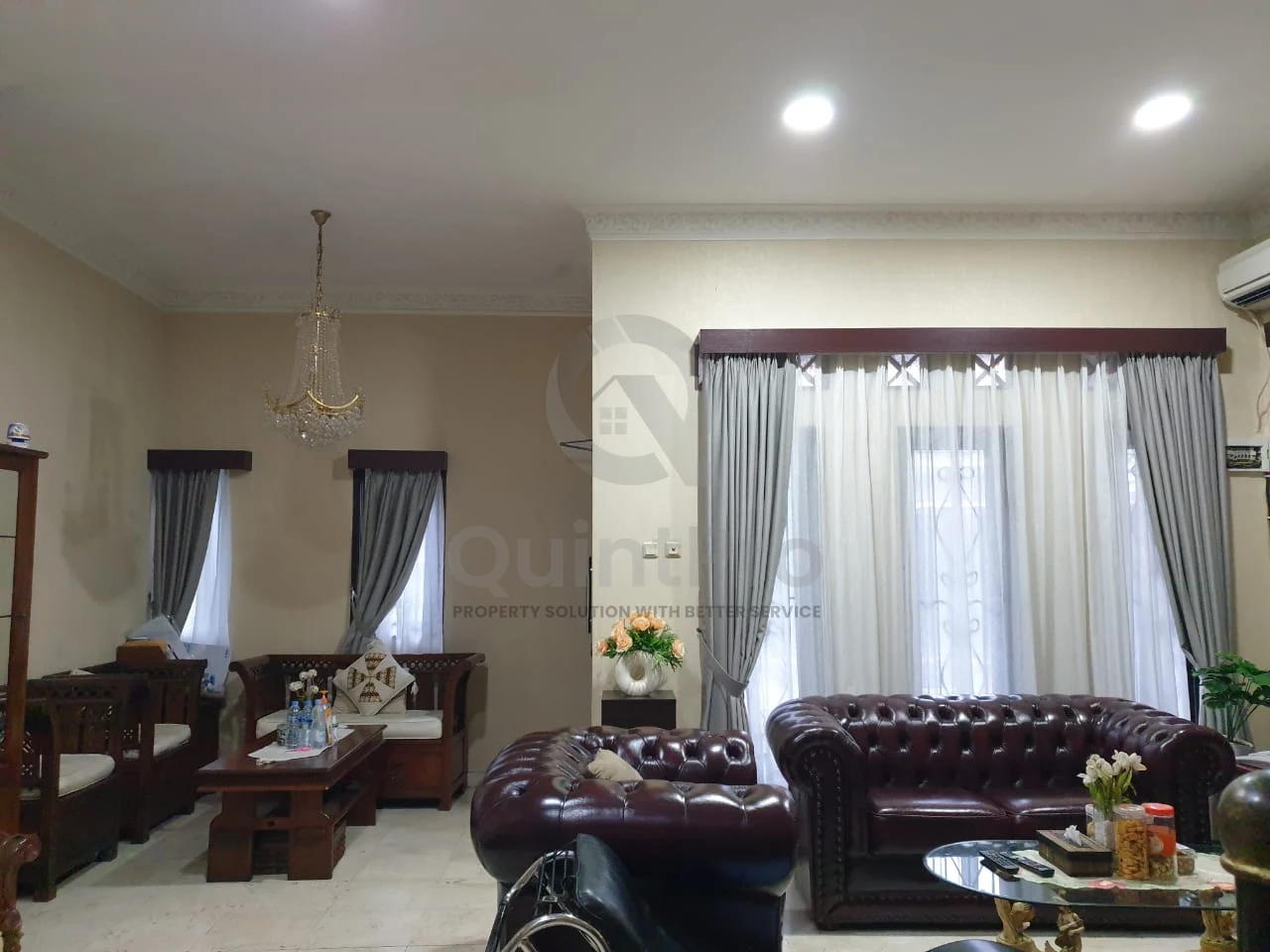 Rumah 7+2KT 2 Lantai di Ciputat Tangerang, Kolam Renang Halaman Luas SHM — foto 2