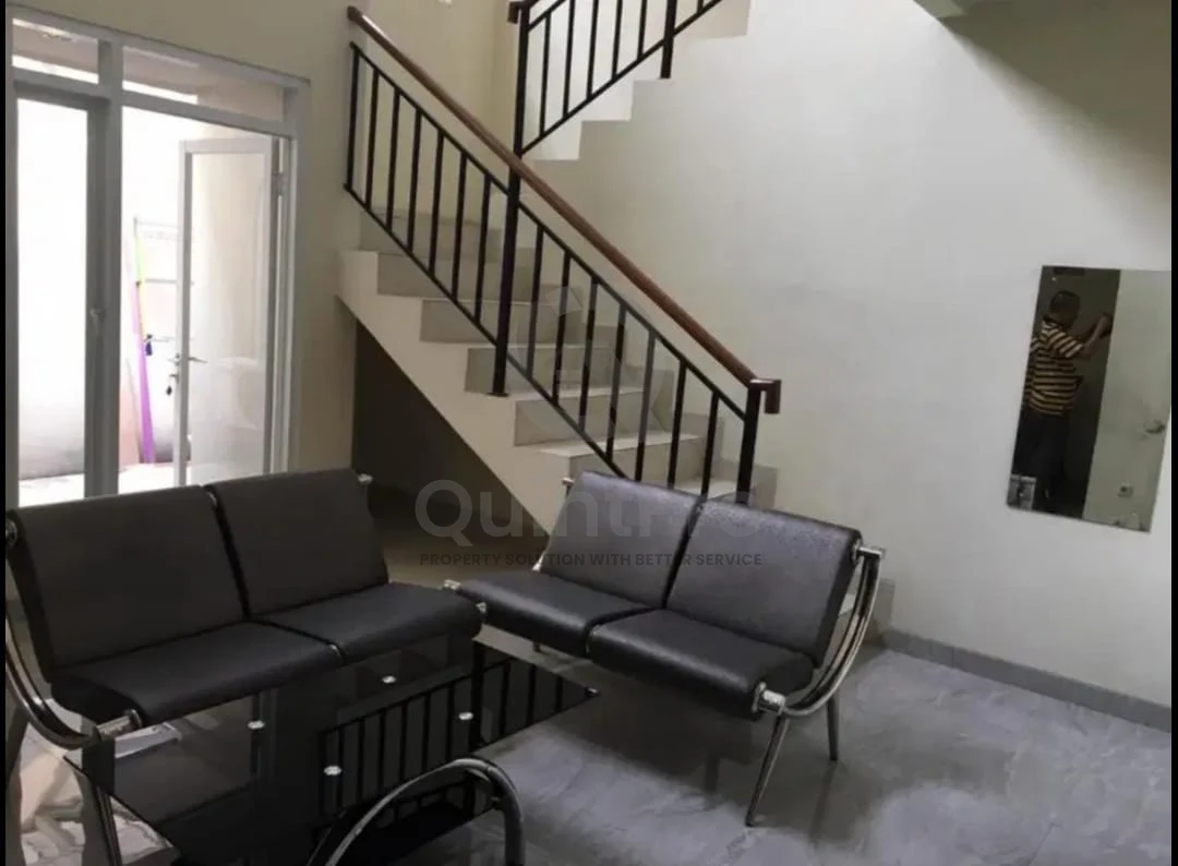 Rumah 4+1KT 2 Lantai di Graha Bintaro BSD City, Semi-Furnished SHM — foto 4