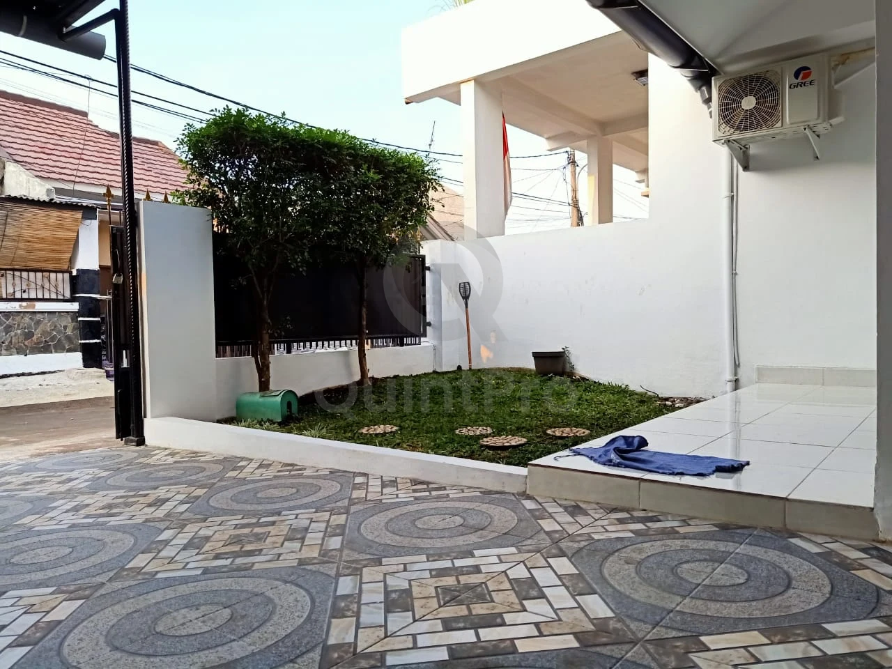 Rumah Dijual di Kencana Loka, BSD, 2KT — foto 3