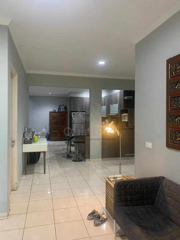 Rumah 3+1KT 250m² di The Green BSD City, 2 Lantai SHM Semi-Furnished — foto 2