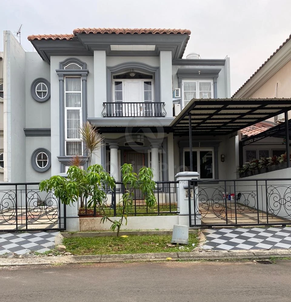Rumah 4+1KT 220m² di Puspita Loka BSD City, Dekat Al-Azhar SHM Bebas Banjir