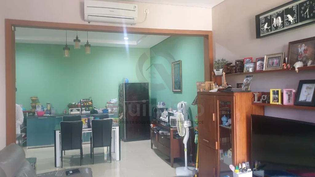 Rumah Modern 4KT 2 Lantai di Suradita Cisauk, SHM Kolam Renang Cluster — foto 4