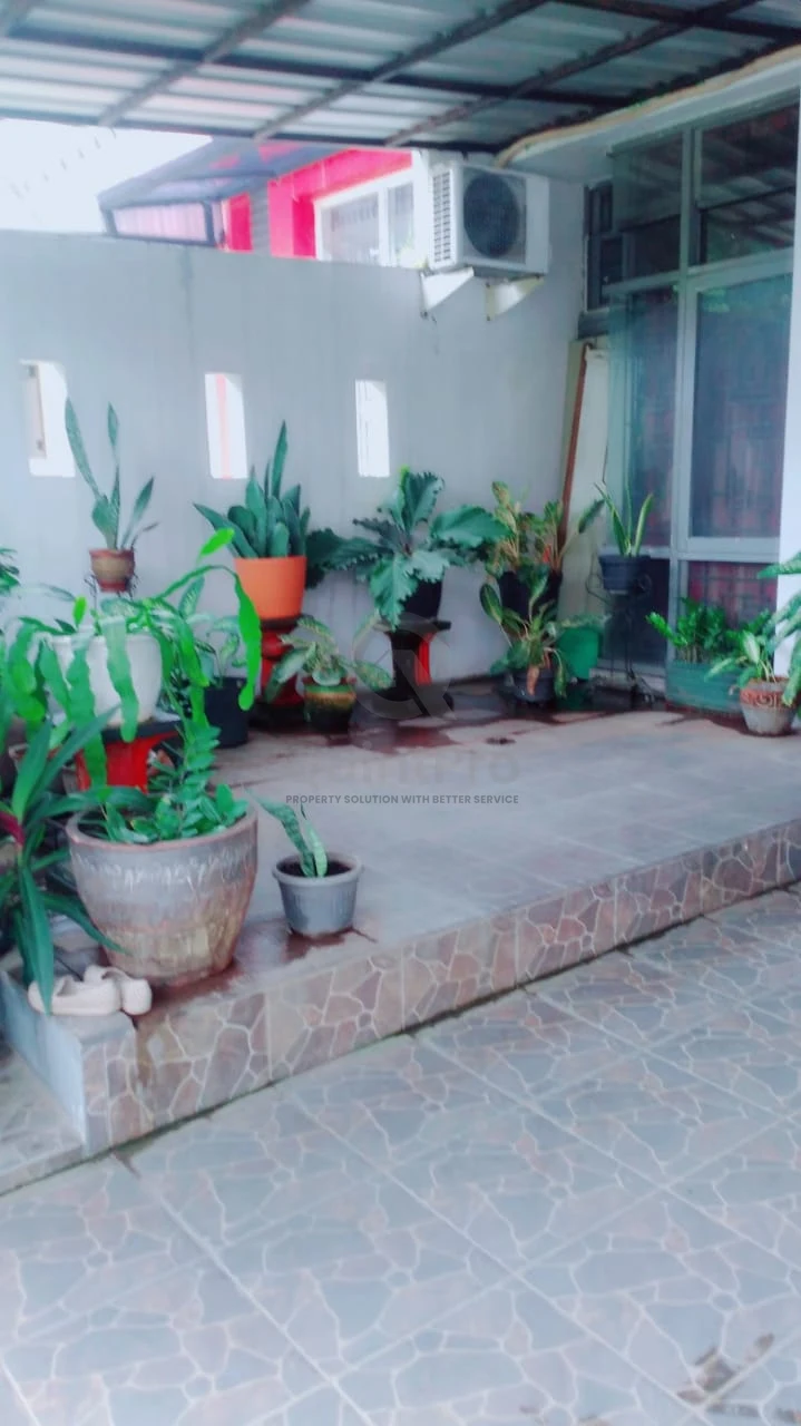 Rumah 3+1KT 120m² di Cendana Residence Pamulang, Halaman Hijau Asri SHM — foto 2