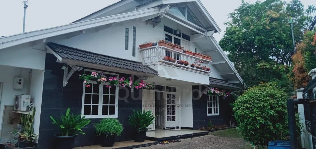 Rumah 7KT 4KM di Jl Cipanas Atas Bandung, 2 Lantai Siap Huni Cocok Kos