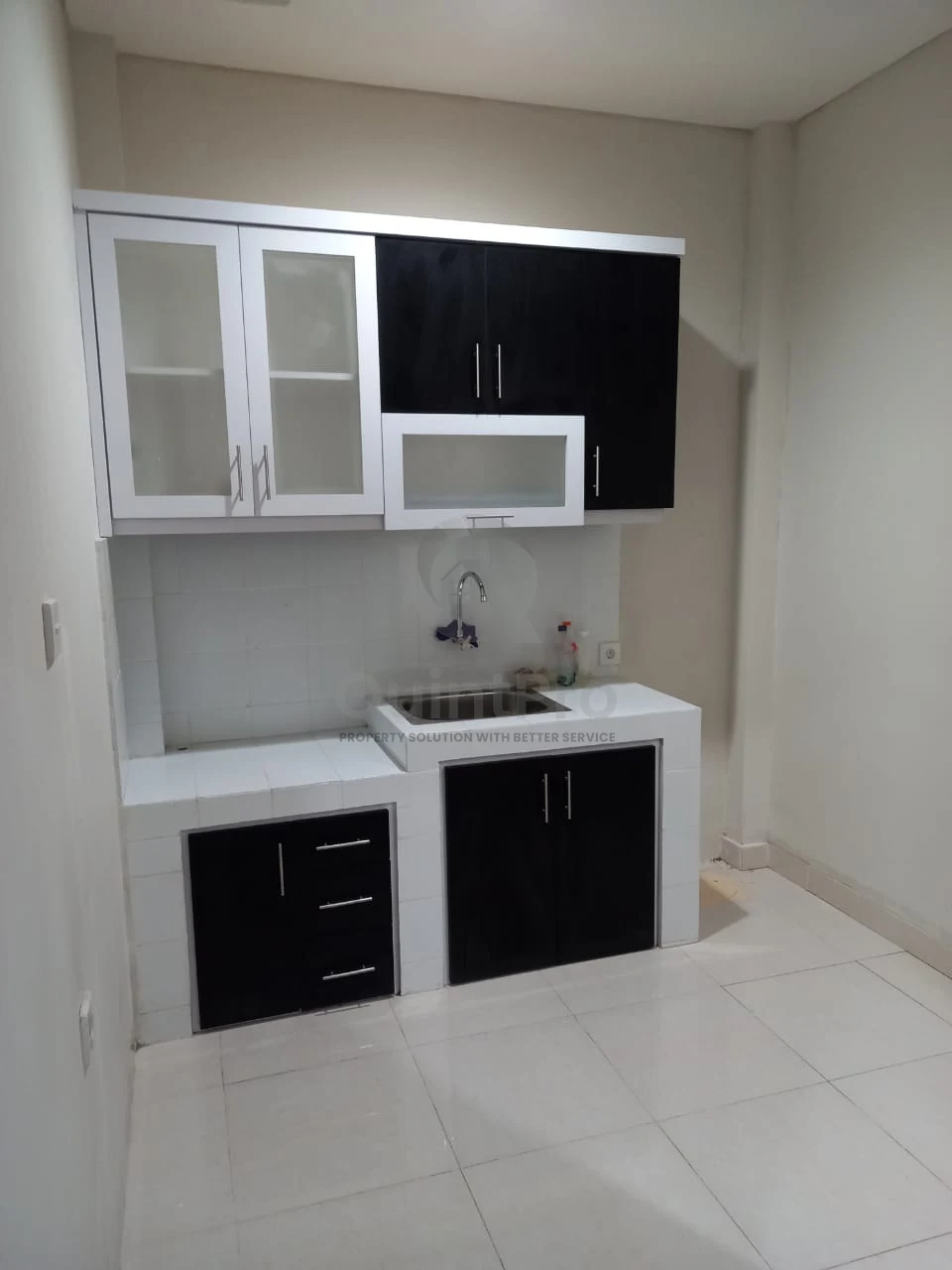 Rumah Modern 3+1KT di Greenwhich Whelford BSD, Renovasi Baru Siap Huni SHM — foto 3