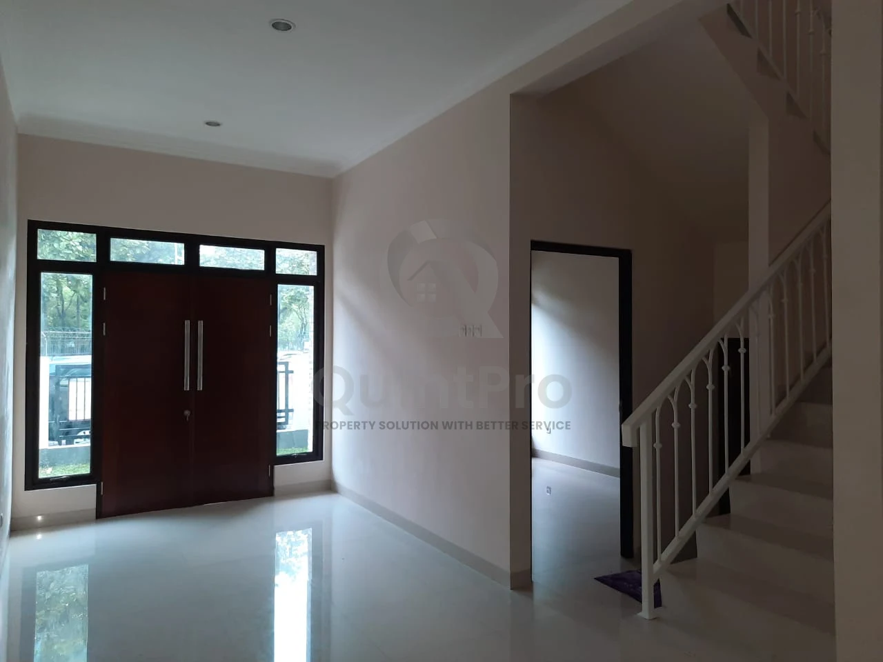 Rumah Modern 4+1KT di Puspita Loka BSD City, 2 Lantai SHM Desain Minimalis — foto 2