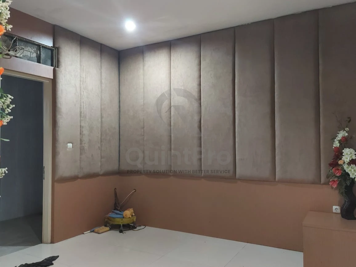 Rumah 3+1KT 300m² di Onyx Alam Sutera BSD, Modern 3 Lantai Dekat Tol Jakarta — foto 5