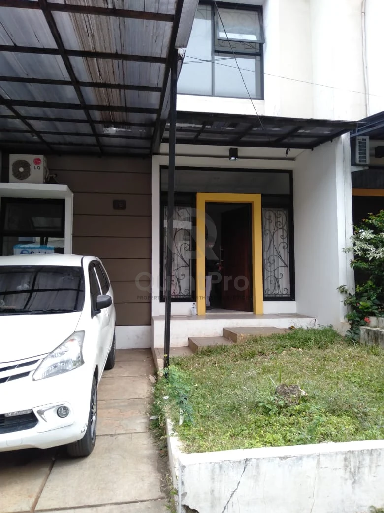 Rumah 3KT 2 Lantai di Serpong Estate BSD City, Semi-Furnished SHM Halaman Asri