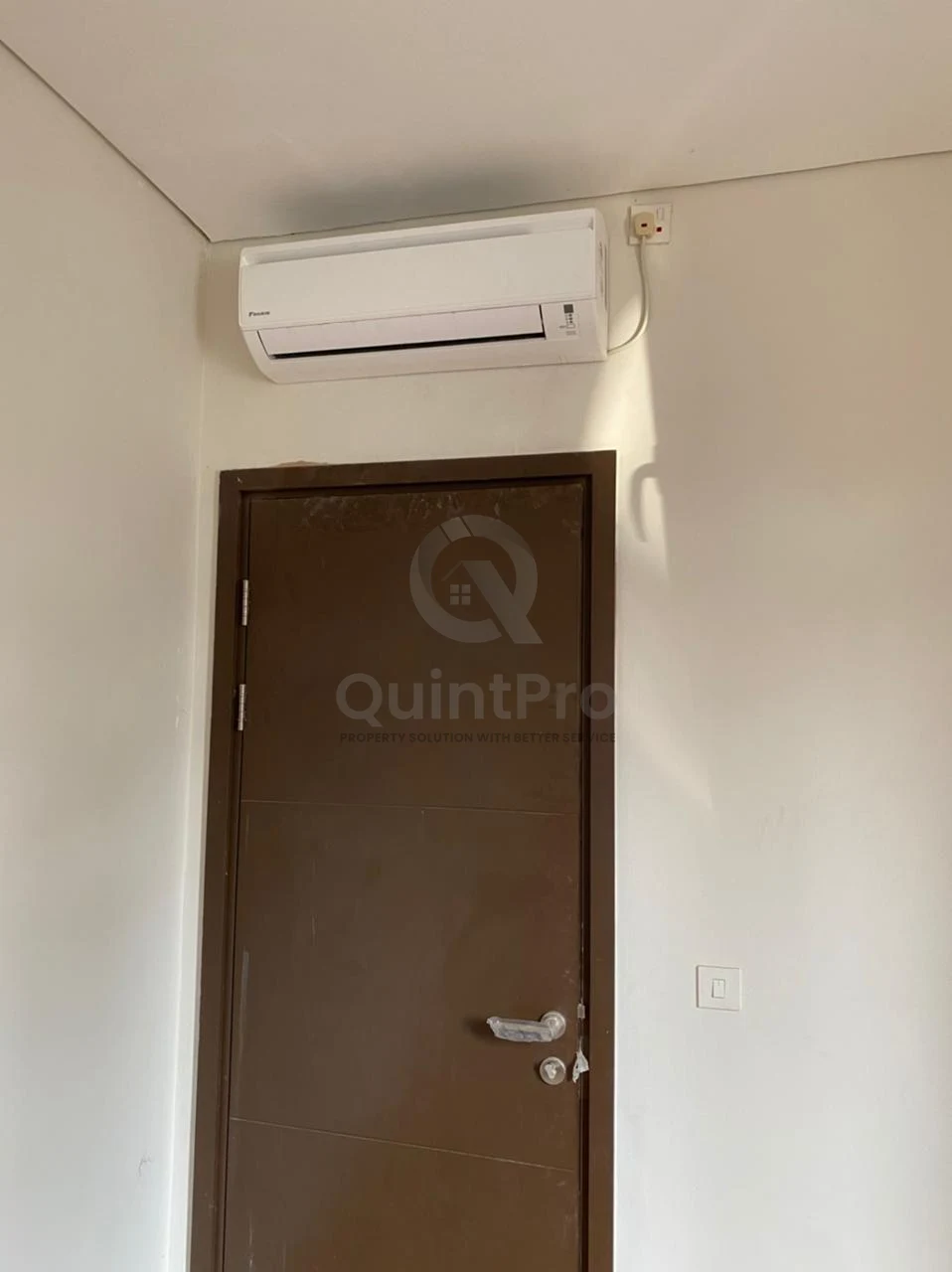 Rumah Modern 3KT 2 Lantai di Avezza Mozia BSD City, SHM Semi-Furnished — foto 5