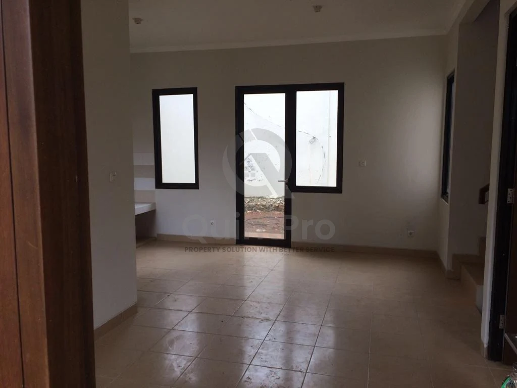 Rumah Modern 3KT di Bali Resort Extension Bogor, 2 Lantai SHM Siap Huni — foto 2