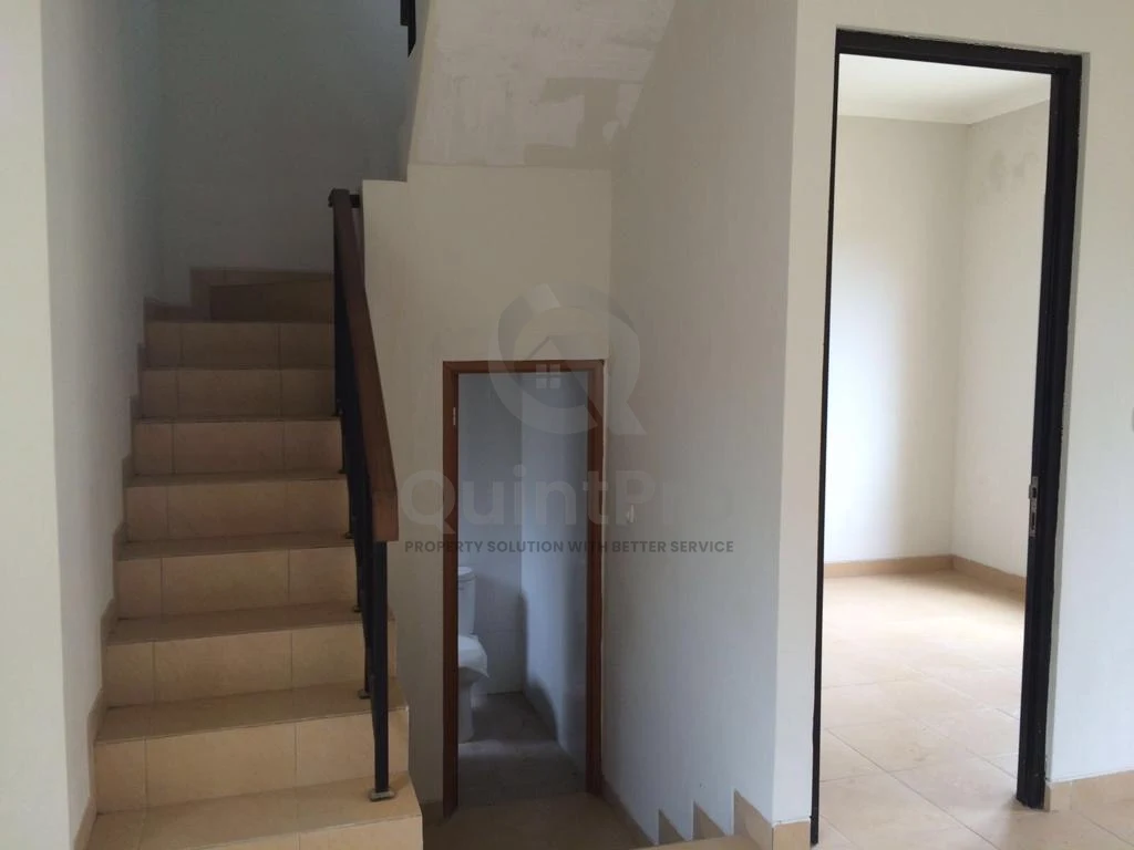Rumah Modern 3KT di Bali Resort Extension Bogor, 2 Lantai SHM Siap Huni — foto 3