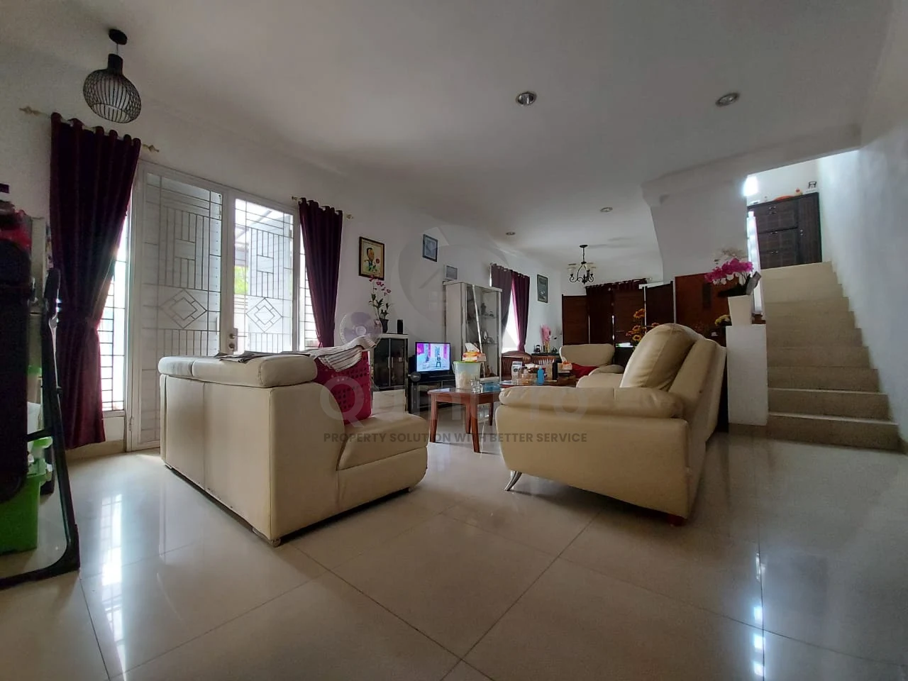 Rumah Hook 5+1KT 2 Lantai di Cipinang, Furnished SHM Dekat Mall Basura — foto 2