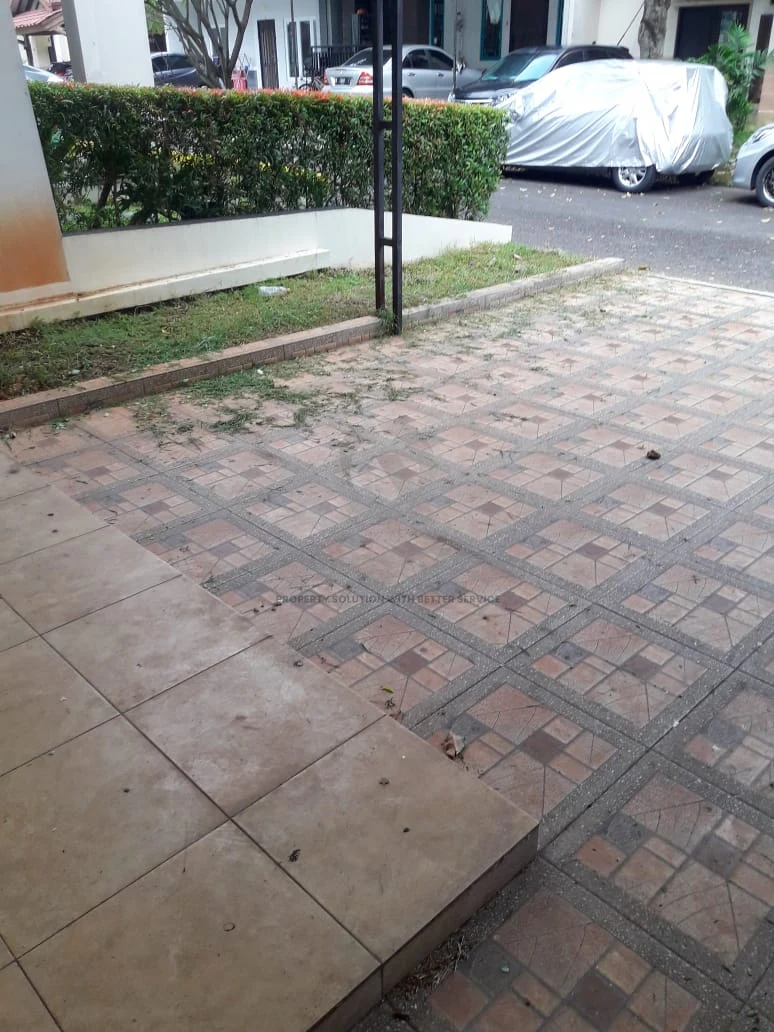 Rumah 4+1KT di Alam Sutra BSD, Row Jalan Lebar SHM Dekat Tol — foto 3