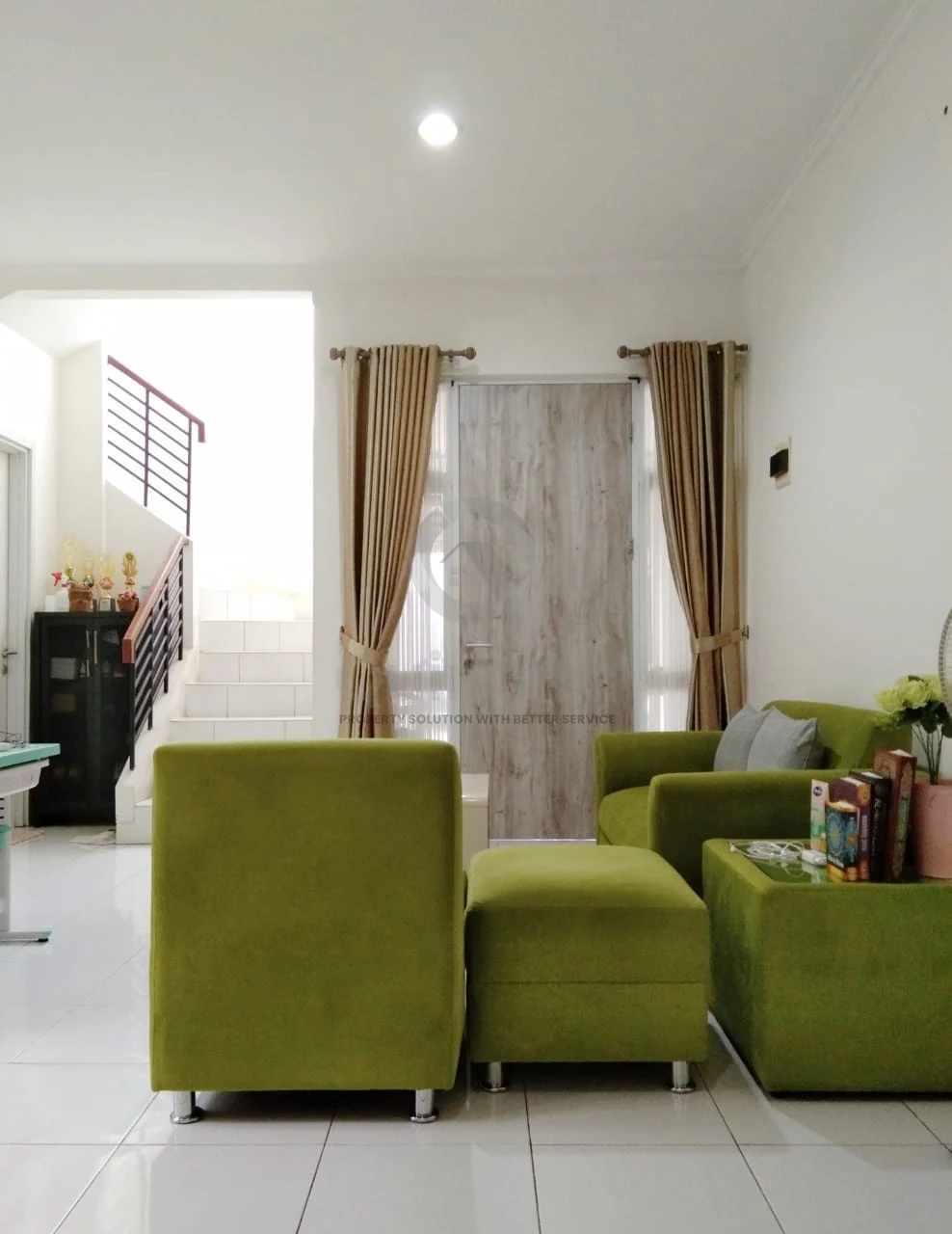 Rumah 3+1KT Disewa di The Icon BSD City, Modern Minimalis 2 Lantai — foto 2