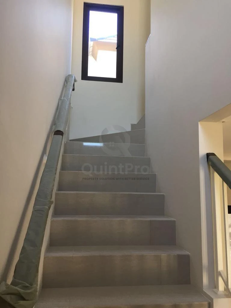 Rumah Modern 3KT 2 Lantai di Mozia Amarine BSD City, SHM Siap Huni — foto 5