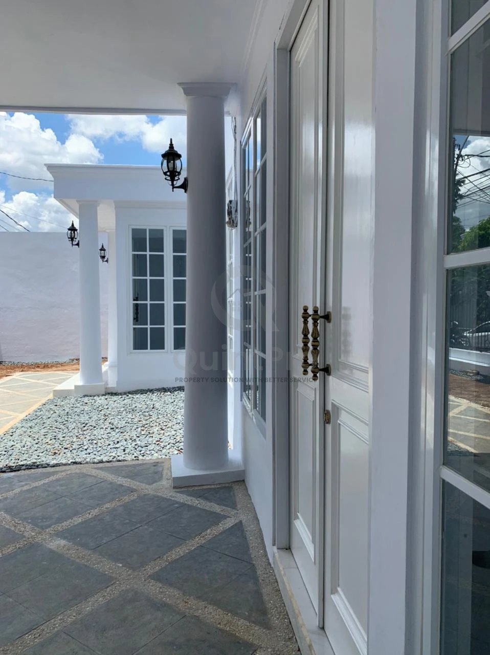 Rumah 3+1KT 255m² di Bintaro, Renovasi Baru Granit Seluruh Ruangan SHM — foto 5