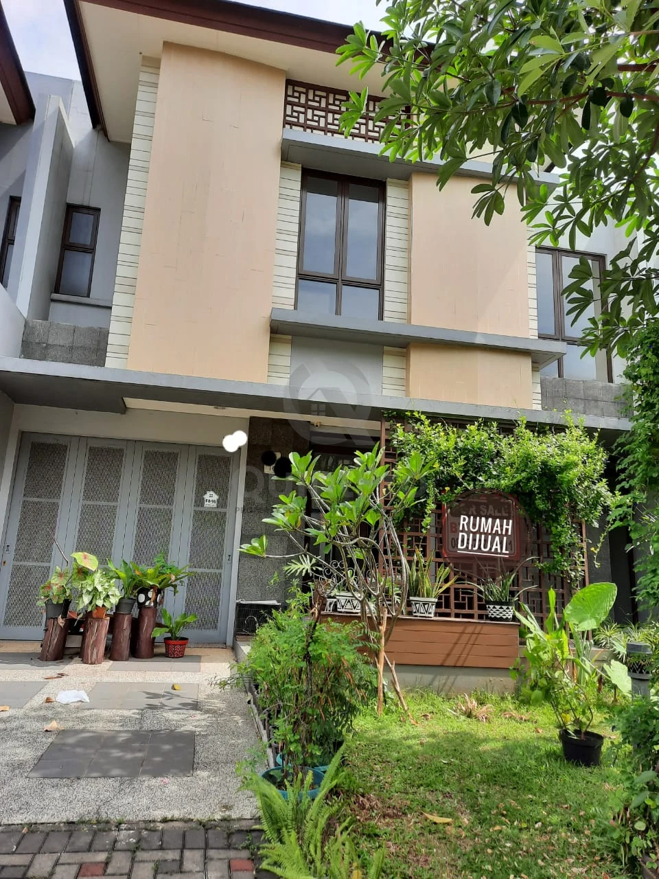 Rumah 3+1KT Modern 2 Lantai di The Eminent BSD City, Halaman Hijau Asri PPJB