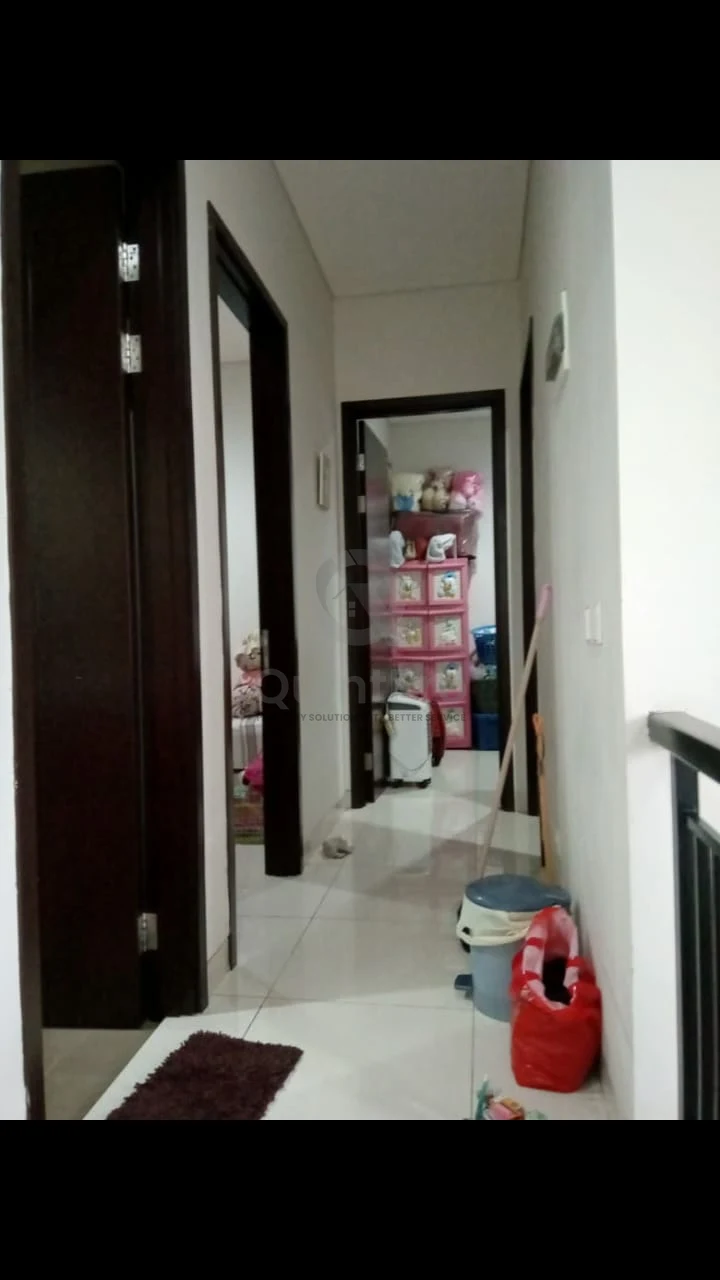Rumah 3KT 2 Lantai di The Eminent BSD City, Renovasi Baru Siap Huni SHM — foto 4