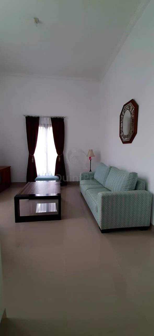 Rumah 3KT 200m² di GriyaLoka Tangerang Selatan, SHM Halaman Asri — foto 5